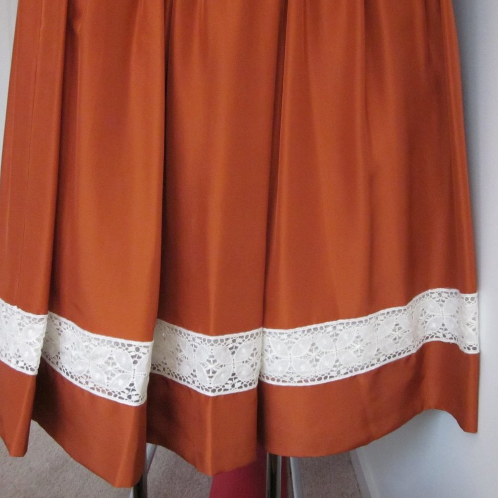 Women Elegant Lace-Accented 100% Silk Swirl Maxi Skirt with lace trim in size 4 - Picture 12 of 15